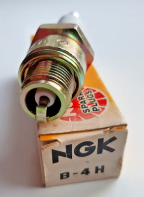 1 x ORIGINAL NGK B-4H ZÜNDKERZE - PASST PUCH MAGNUM, MAXI 1,0 PS MODELLE - NOS