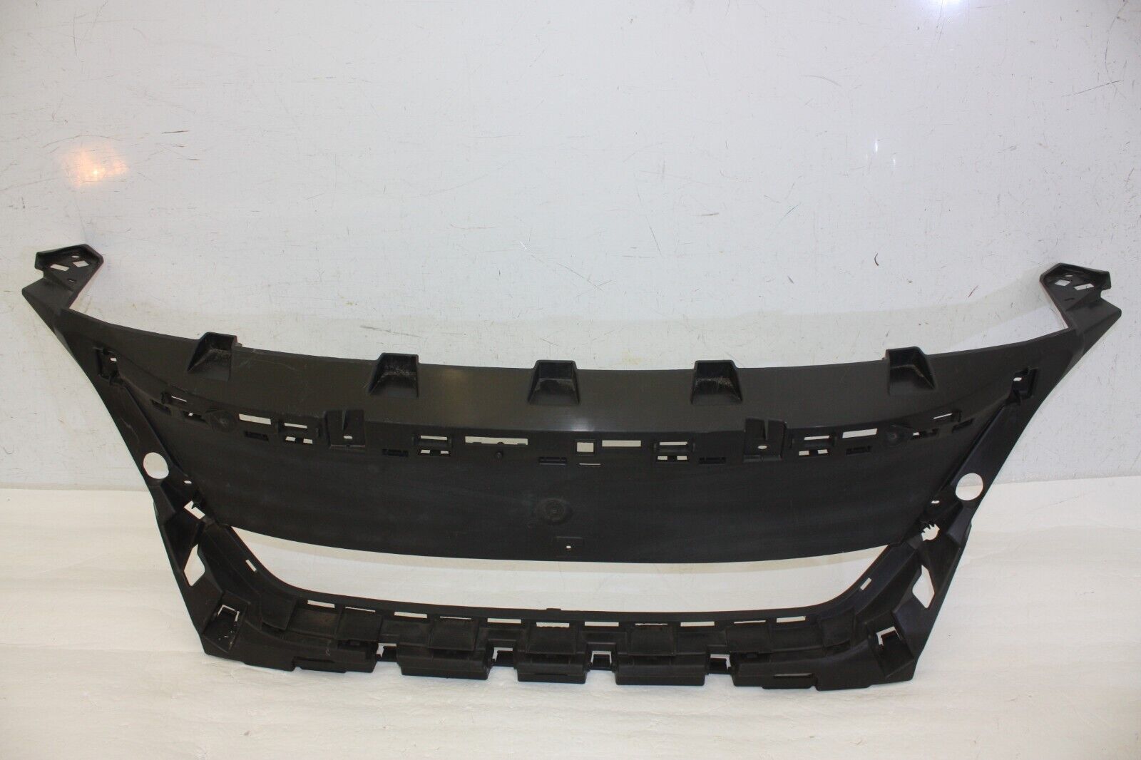 Peugeot 3008 Front Bumper Grill Bracket 2017 to 2021 9815317777 Genuine