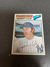 1977 Topps SPARKY LYLE VERY GOOD