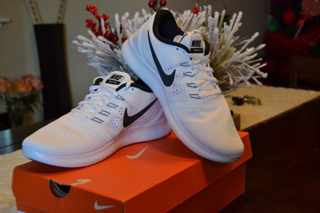 Size 9 - Nike Free RN White - 831508-100 for sale online | eBay