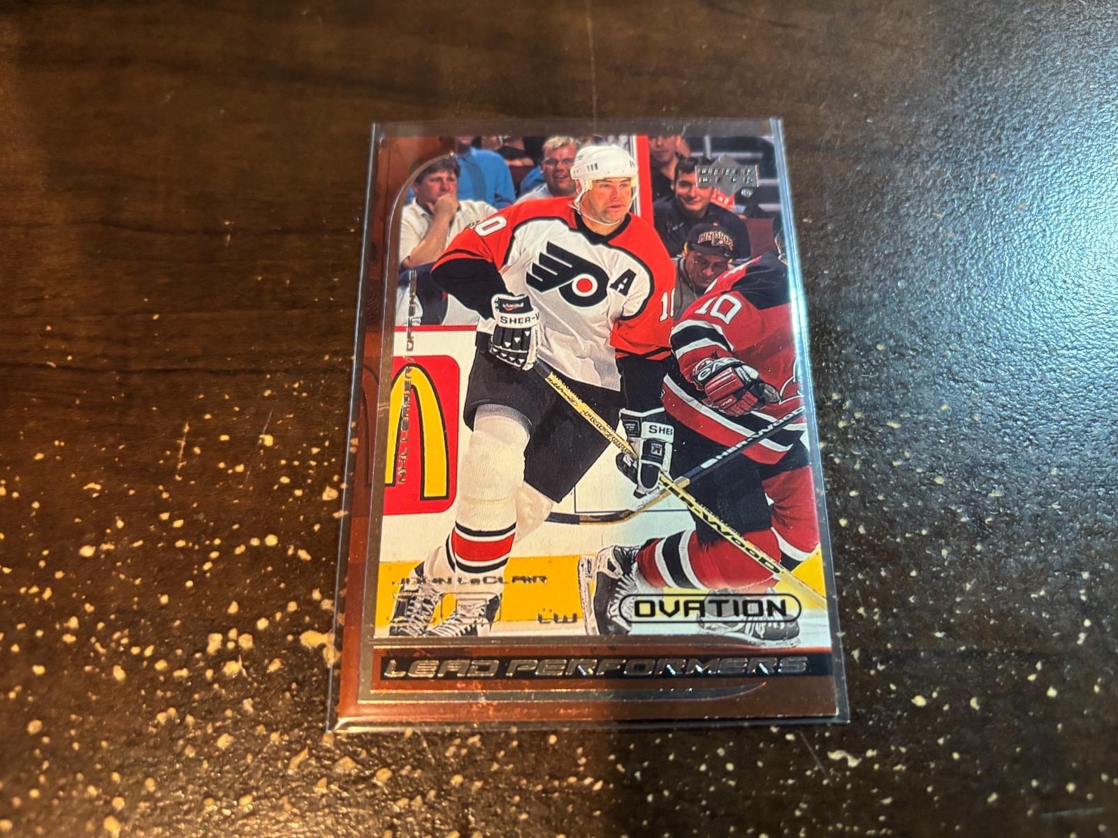 1999-00 Upper Deck Ovation Lead Performers JOHN LECLAIR #LP6