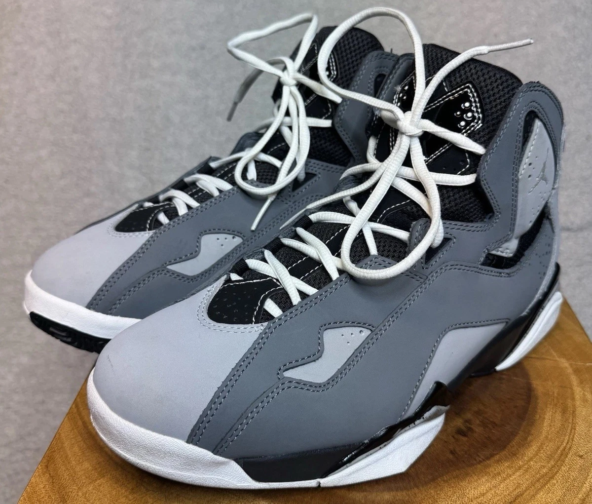 Nike Men\'s Air Jordan True Flight 342964-027 Cool Gray HighTop Sneakers SIZE 9.5 Jordan True Flight Cool Grey/White-Black Shoes 342964-025  main image 2