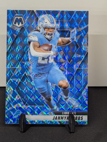 2025 Panini Mosaic - Jahmyr Gibbs #103 Reactive Blue Mosaic Prizm Lions