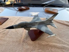 1/40? GENERAL DYNAMICS USAF NASA AFTI F-16 Desk Model VERY RARE Vary COLORFUL!