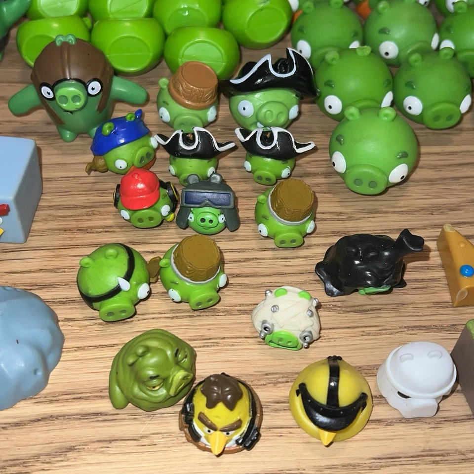 HUGE Lot Angry Birds Space Wood Star Wars + More 200+ Pieces Pigs Figures - Image 4 of 4
