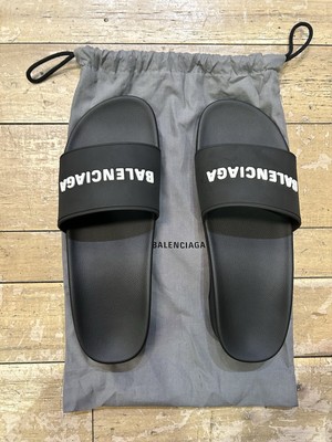 Size 40- 10W- 8.5 M- Balenciaga WOMEN'S POOL SLIDE SANDAL IN BLACK/WHITE