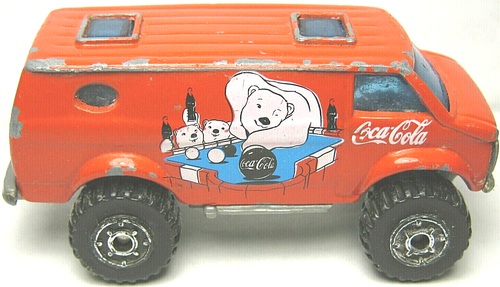 1981 MATCHBOX 4X4 RED CHEVY VAN COCA-COLA POLAR BEARS PLAYING POOL 1:64 DIECAST - Picture 4 of 10