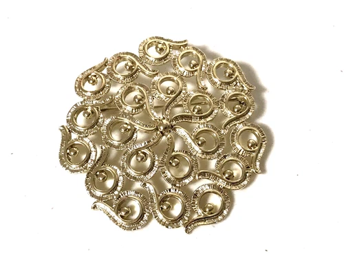 Vintage Gold Tone Brooch Pin Gold Tone Open Work Filigree Ornate Costume Jewelry