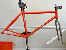 Ionic Steel Mountain Hardtail MTB Singlespeed SS 26" Reynolds 17" Custom Fork