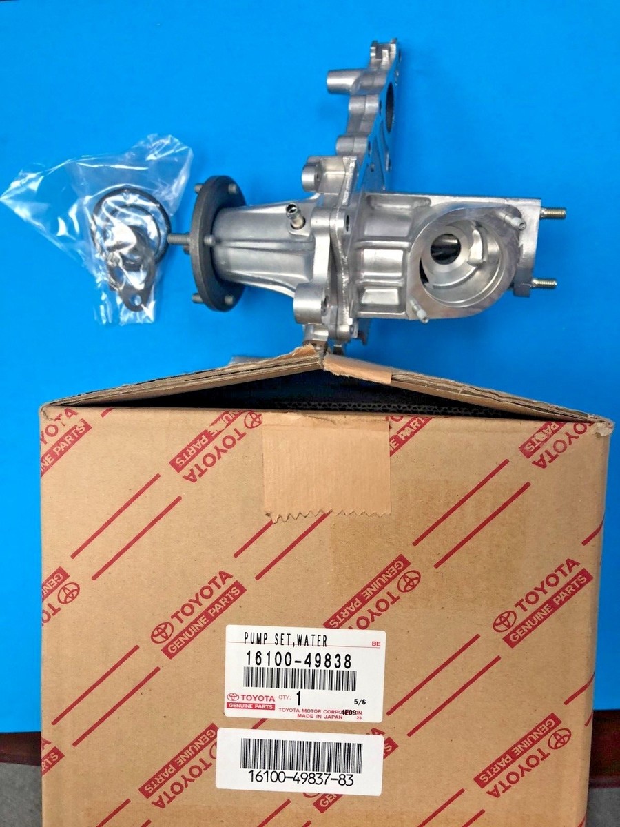 Genuine Toyota Supra Lexus SC300 Engine Water Pump 16100