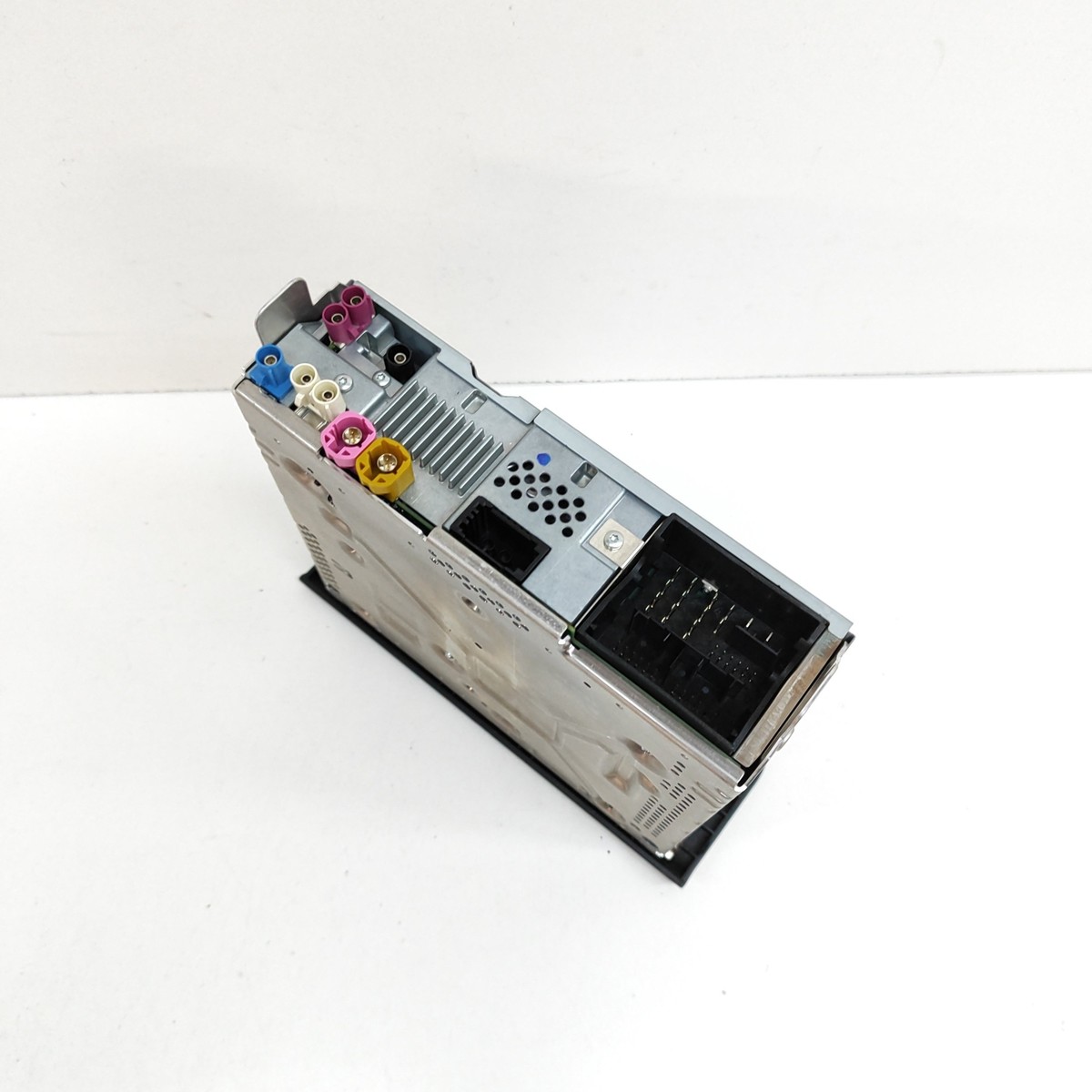 Unité Centrale MMI AUDI A4 B9 Référence 4M0035035 - Modèle 2016, D'occasion Avec Quelques Rayures