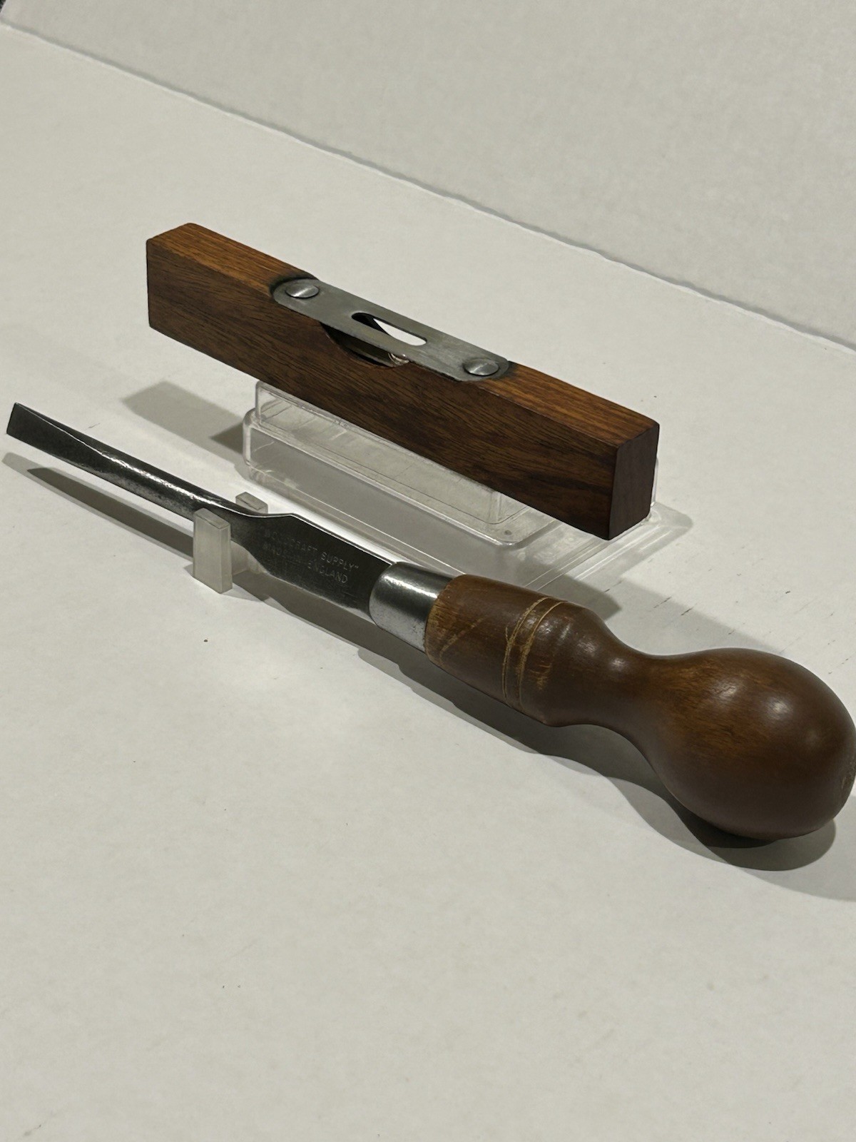 Vintage Carpenters Tools Wood Handle Turnscrew Screwdriver & 6” Wooden Level