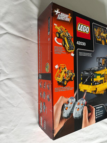 Lego Technic Remote Controlled Volvo L350F Wheel Loader 42030