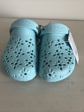 Crocs Classic Floral Cut Out Clog K 210943-4PD Size J4 Aquamarine Brand New