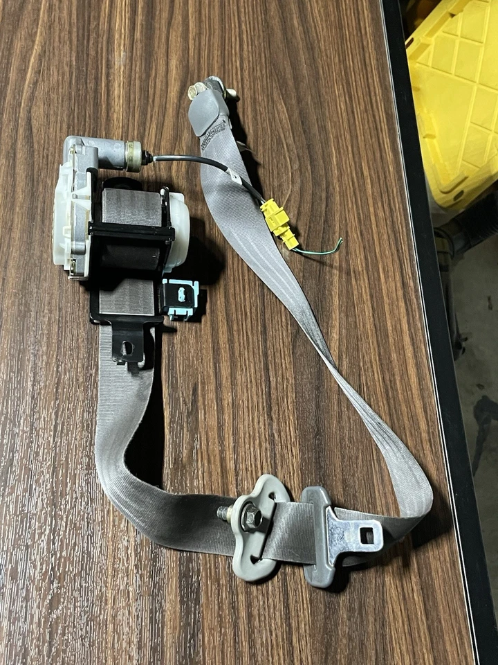 1999 2000 2001 99 00 01 Honda CR-V CRV CINTURÓN DE SEGURIDAD DELANTERO IZQUIERDO LADO DEL CONDUCTOR OEM Foto 3 de 4