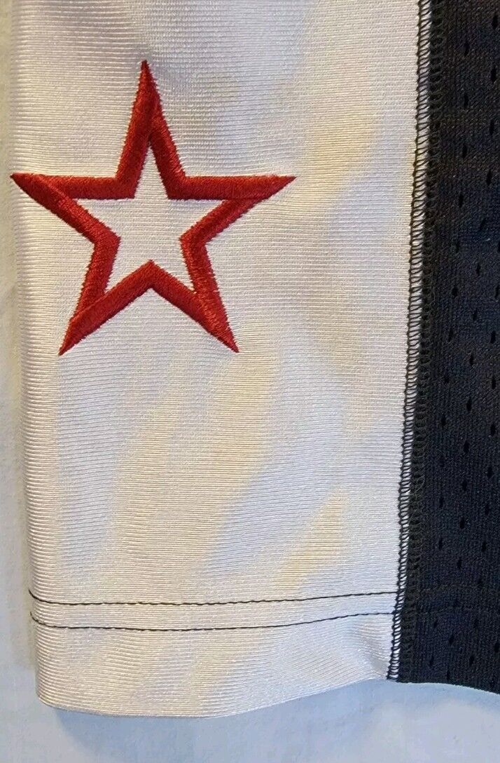 Picture 3 of 12