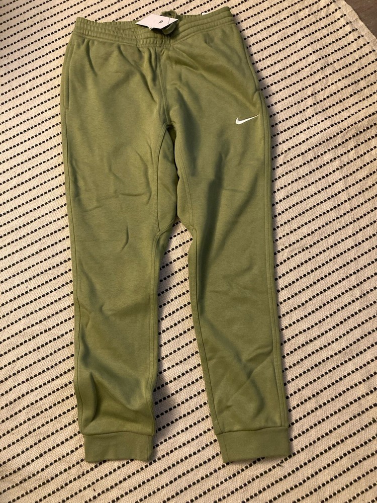 Nike Sportswear Club Fleece Light Olive Green Joggers NWT