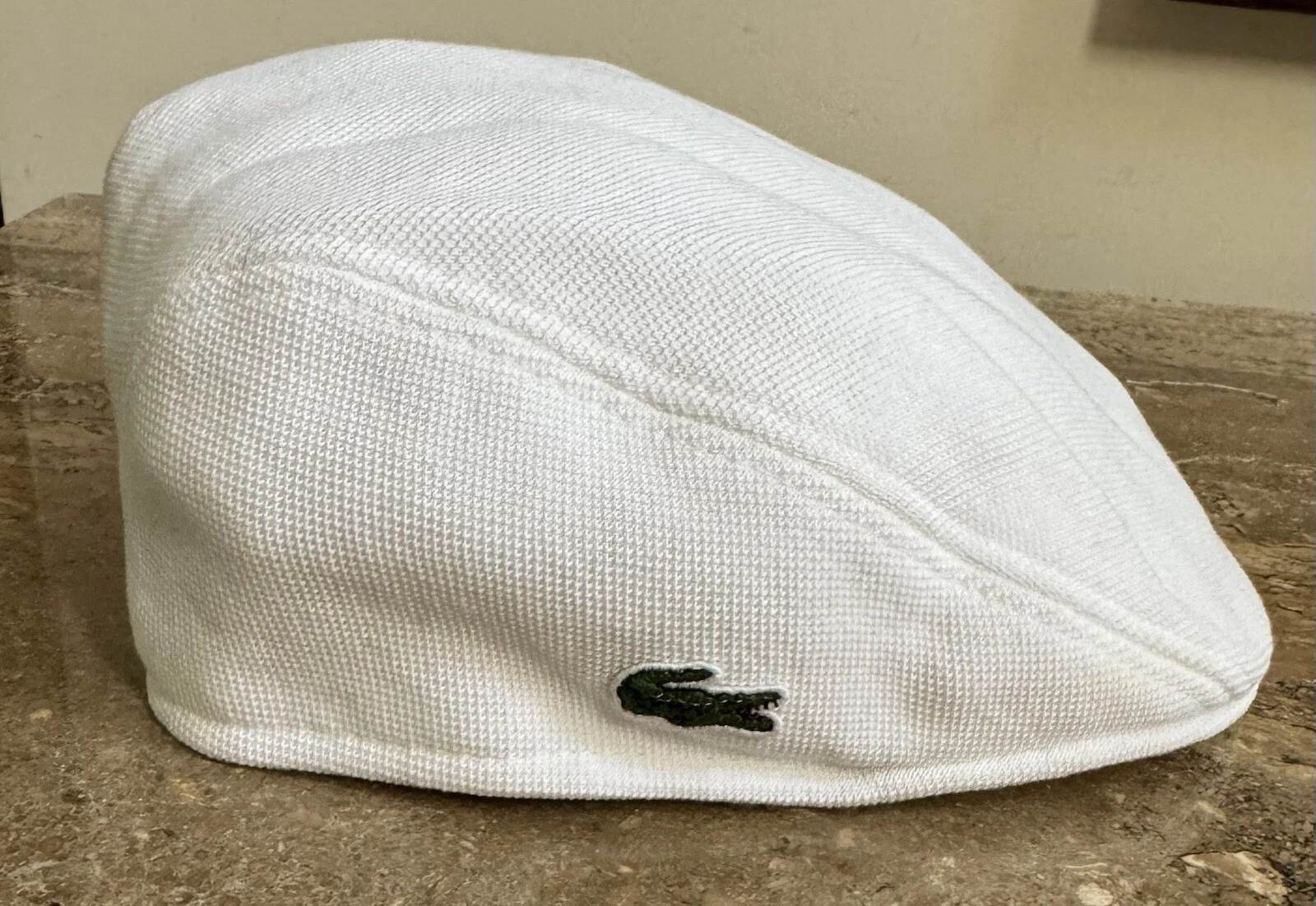 Lacoste baby flat white cotton hat
Opens in a new window or tab
