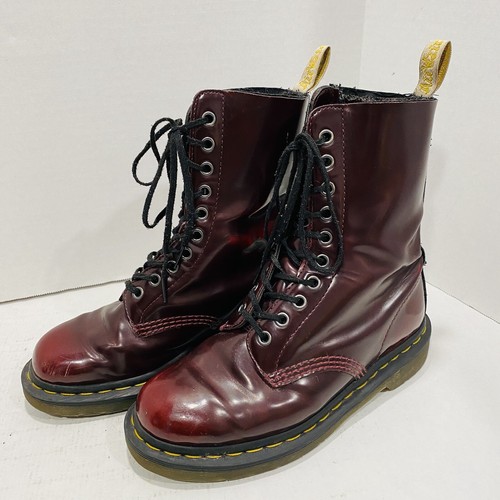 Dr Martens 1490 10 Eye Cherry Red 