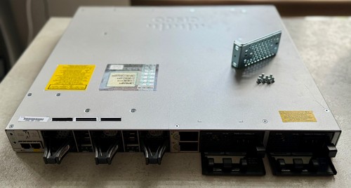 Cisco C9300-48P-A Catalyst 9300 48 Port PoE+ Switch + 2 x PSU + C9300-NM-4M - Afbeelding 3 van 5