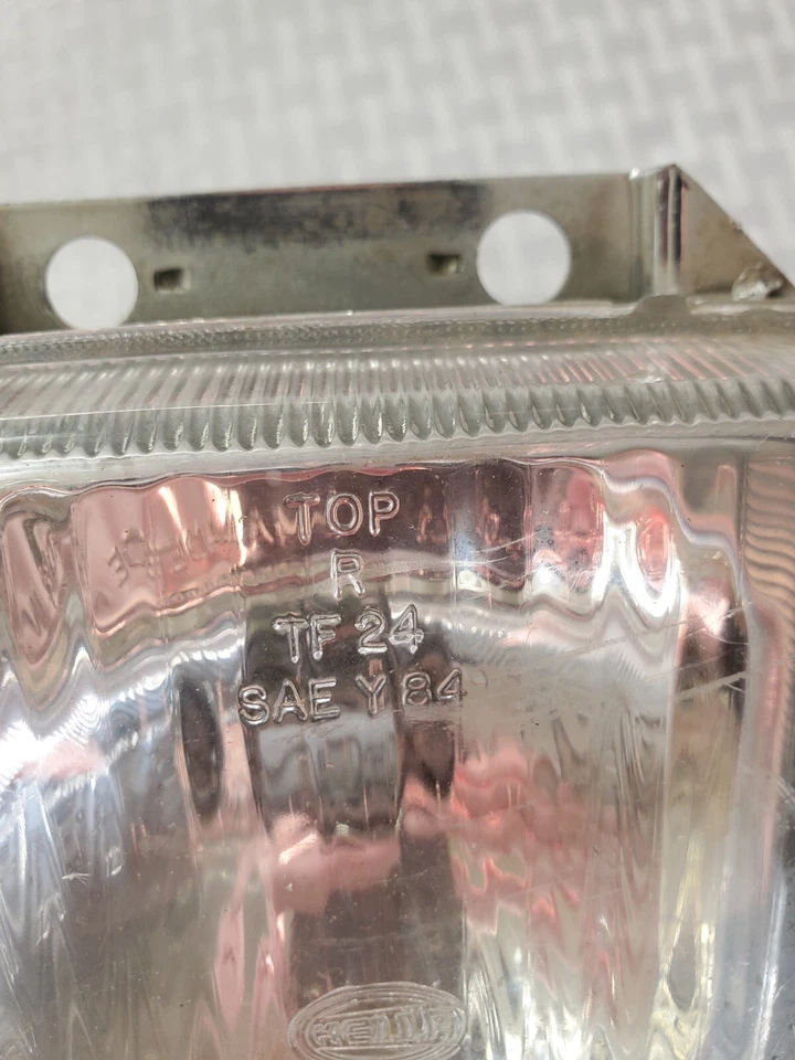 Luz delantera derecha VW Vanagon 1988 - 30112776001 - sin soporte para bombilla Foto 3 de 4