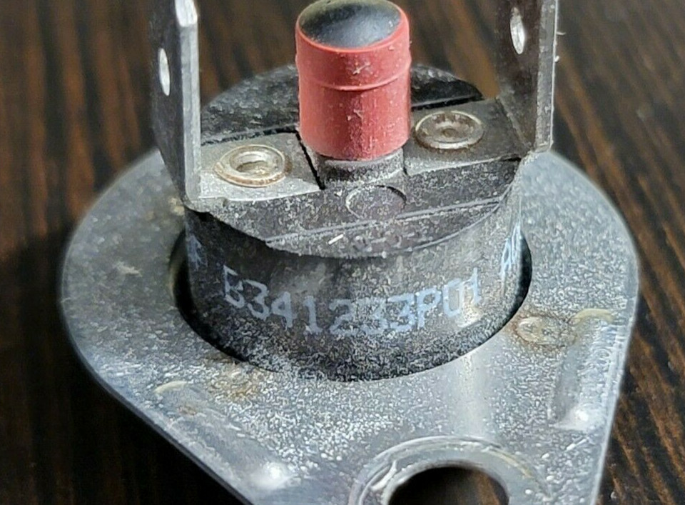 Lennox B341233P01 Furnace Rollout Control Limit Switch 36TX16-6827