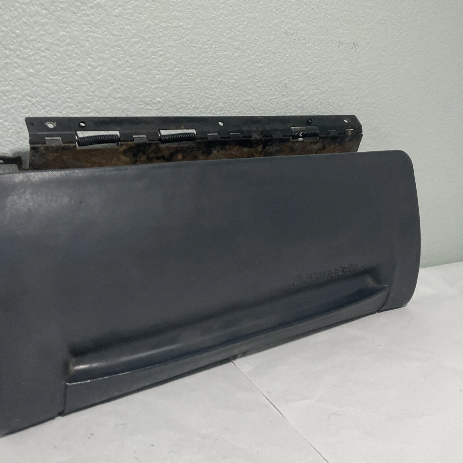 1992 1994 Oldsmobile Cutlass Supreme boîte à gants convertible porte