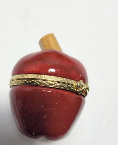 Vtg Red Apple Ceramic Trinket Box with Gold Metal Trim & Green Leaf 3" Decor NOS - Picture 14 of 14