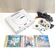 SEGA SATURN CONSOLE Japanese white with 2 controllers  3 Games tested working