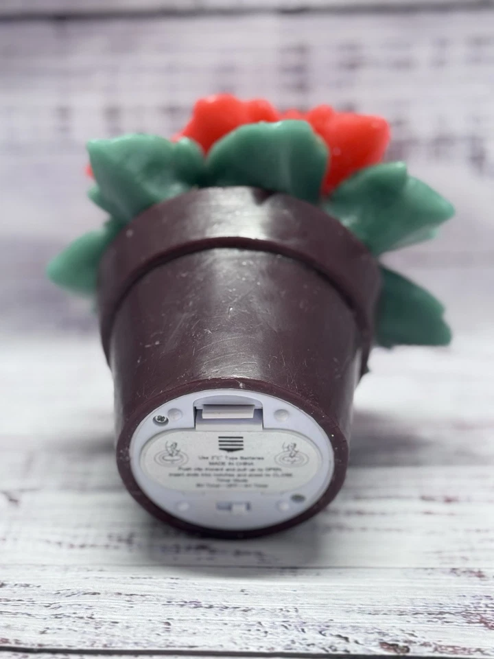 Home Reflections Poinsettia Flower Wax Luminary Flameless Candle w Timer RARE - Image 3 of 4