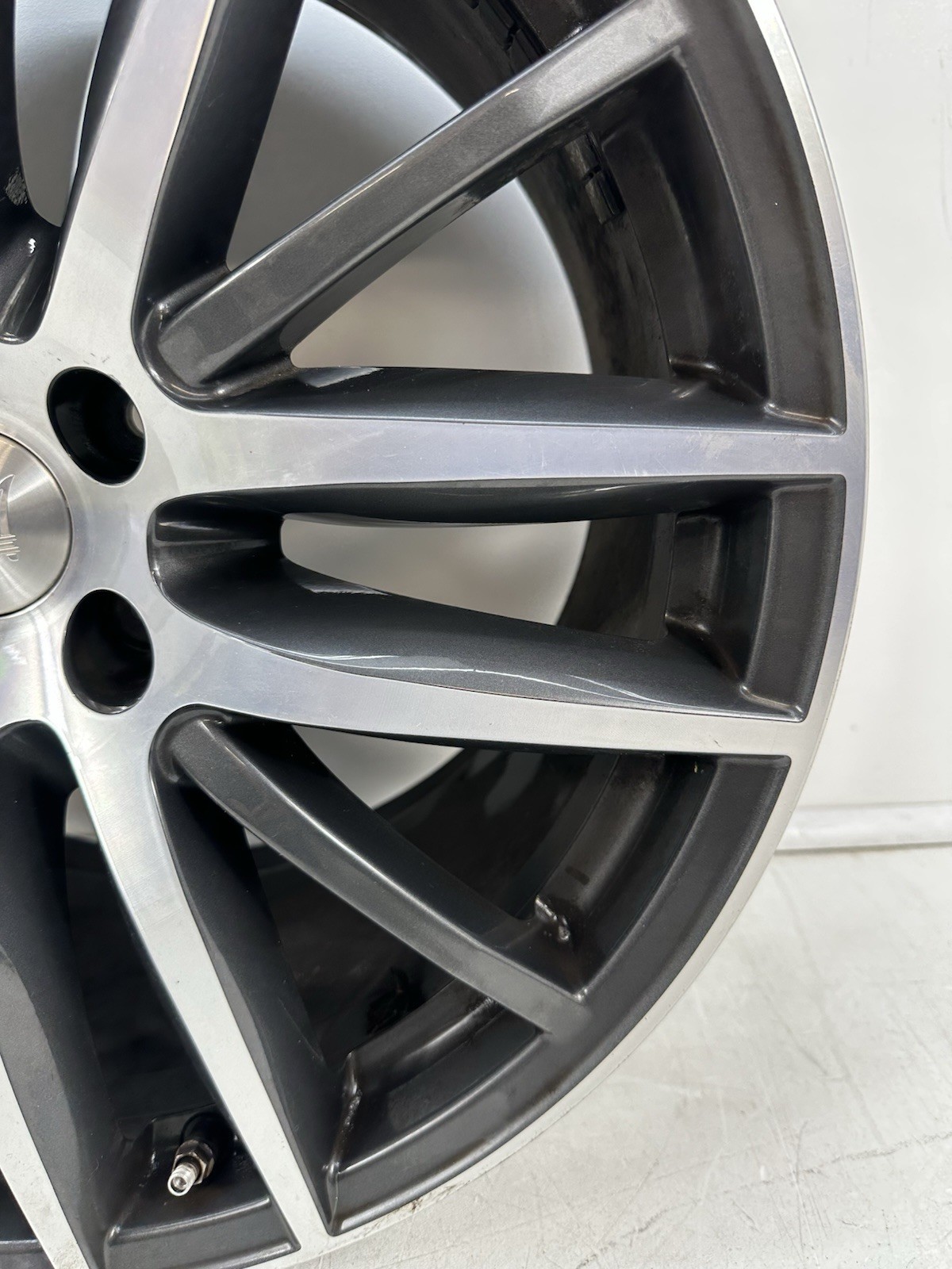 Rear Maserati Ghibli OEM Wheel 19” 2014-19 Factory Original Rim 670016855 READ