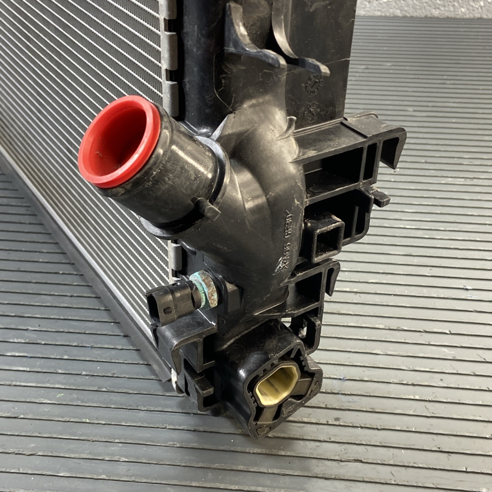 2013-2024 Maserati Levante M161 3.0L Engine Motor Coolant Cooling Radiator OEM