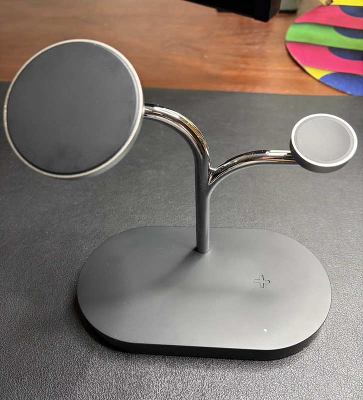 3-in-1 Wireless Charging Stand Dock, Magnetic Pad, USB-C