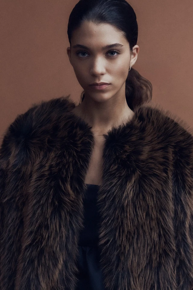 H&M Fluffy Fur Coat Jacket Dark Brown - H&M Original Winter Collection 2025 - Image 3 of 4