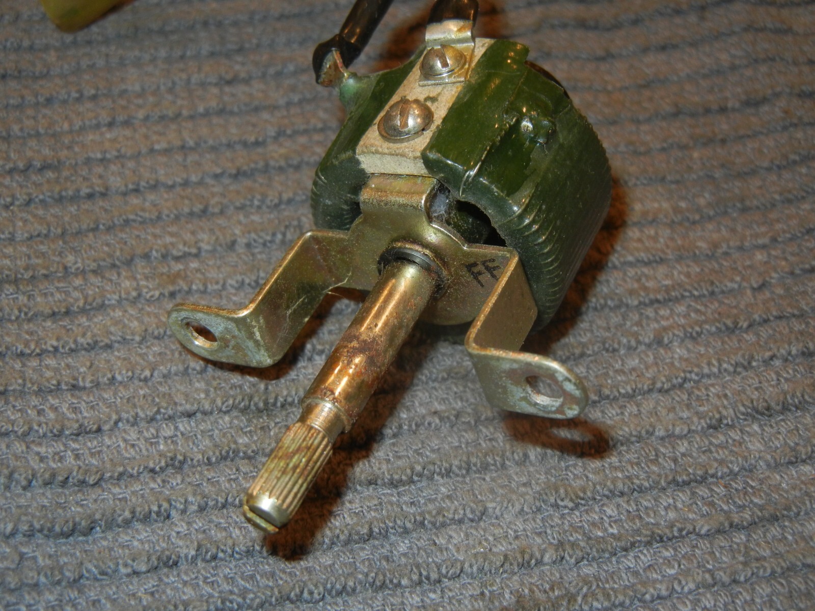 Picture 2 of 4