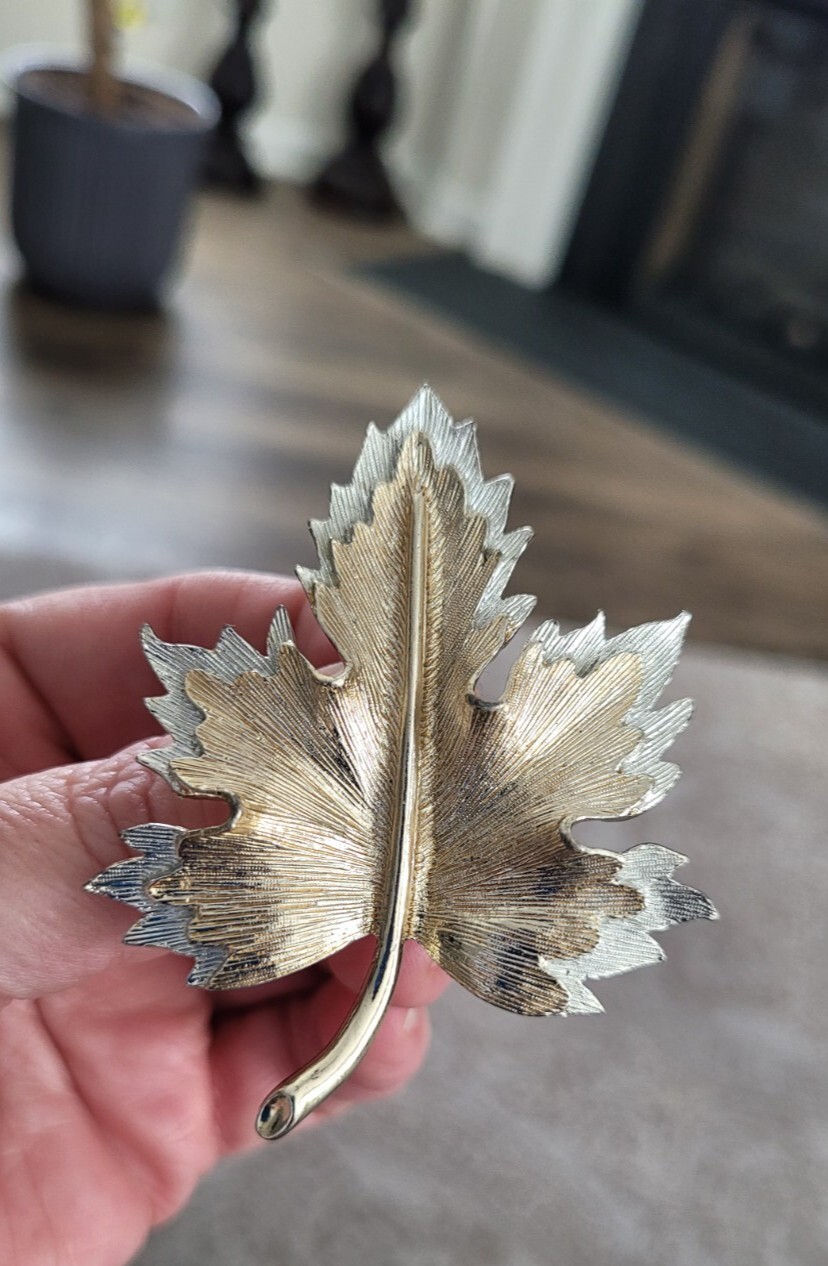Vintage Sarah Coventry Brooch Pin 2 Tone Gold & Silver Leaf Brooch Signed