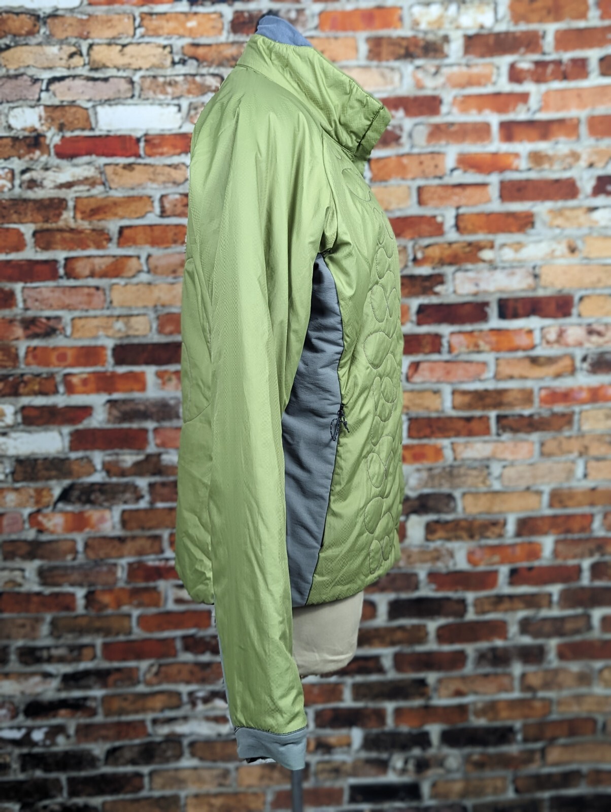 Mountain Hardware Primaloft Jacket Medium Reversi… - image 2