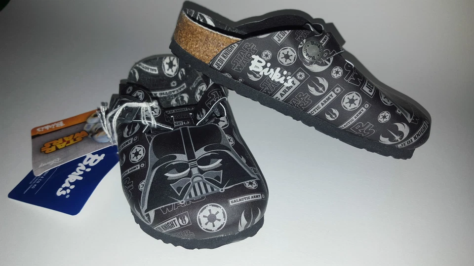 Birkis Boston Precio de venta sugerido por el fabricante $159 Star Wars Darth Vader Negro NIÑOS 26 NUEVO EN CAJA ***LIQUIDACIÓN*** Foto 2 de 4