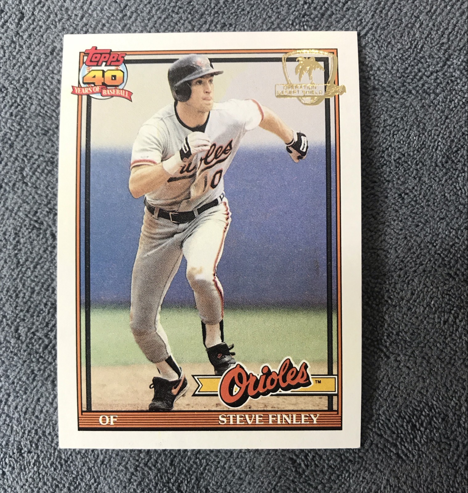 1991 Topps Steve Finley #212 Operation Desert Shield/90-91 Tiffany