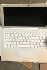 Apple MacBook A1181 13" Laptop