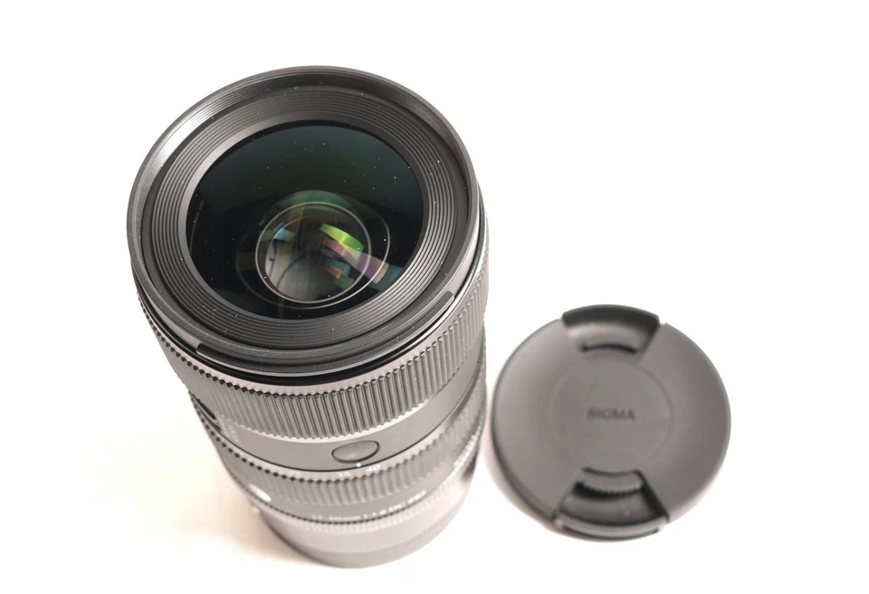 Sigma 17-40mm f/1.8 DC Art with High-Speed Autofocus Dual AFL Buttons (Canon RF) - Image 3 of 4