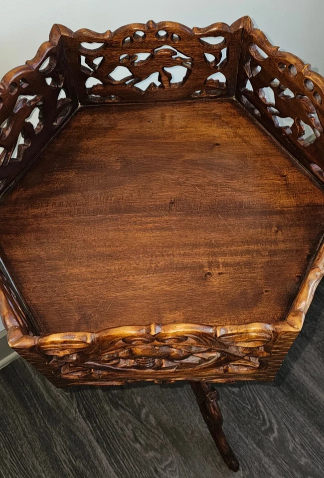 Ornate Black Forest Style Carved 37" Tall Pedestal Table w/ Deer Carvings - Image 4 of 4