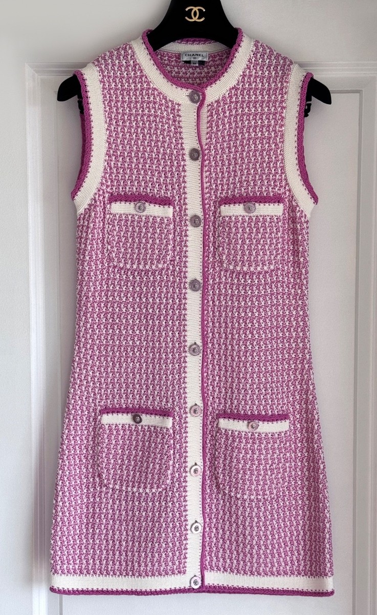 CHANEL 22P PINK WHITE SLEEVELESS KNIT MINI DRESS 36 | eBay