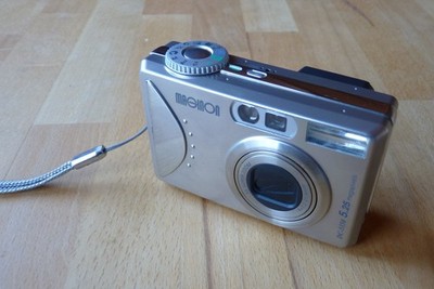 Maginon DC-5350 5.25 megapixels Digitalkamera   defekt / ungeprüft   Ersatzteil