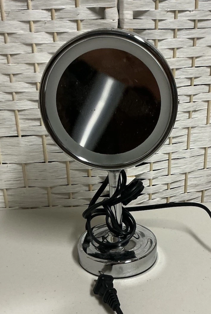 Conair Double Sided Lighted Round 4.5” Mirror Model BE152W 11.5 Tall