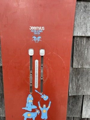 jeenyus snowboard kevin jones 156 cm Rare Jeenyus Snowboards 2003 Kevin Jones 156 “Rock On” Pro Model Barely  Ridden!