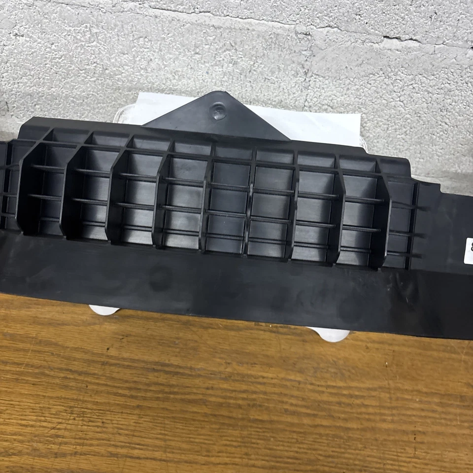 2023-24 Cadillac Lyriq Front Bumper Impact Absorber 86787626 #952 - Изображение 4 из 4