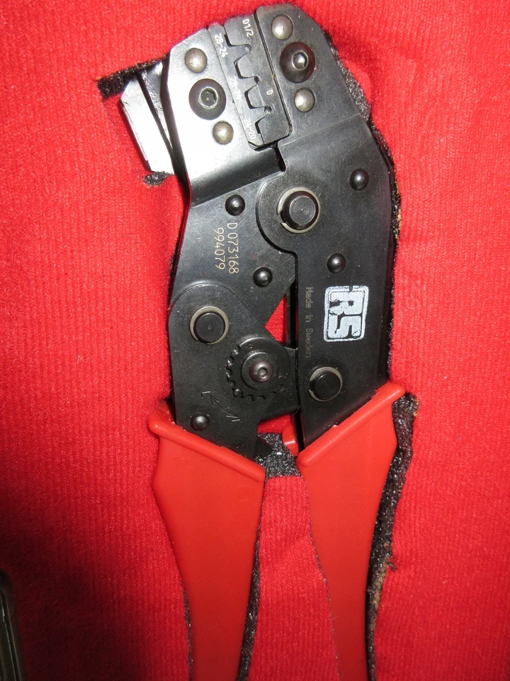 RS Components, 'D' Connector Service Kit, 403-443 - Photo 2/4