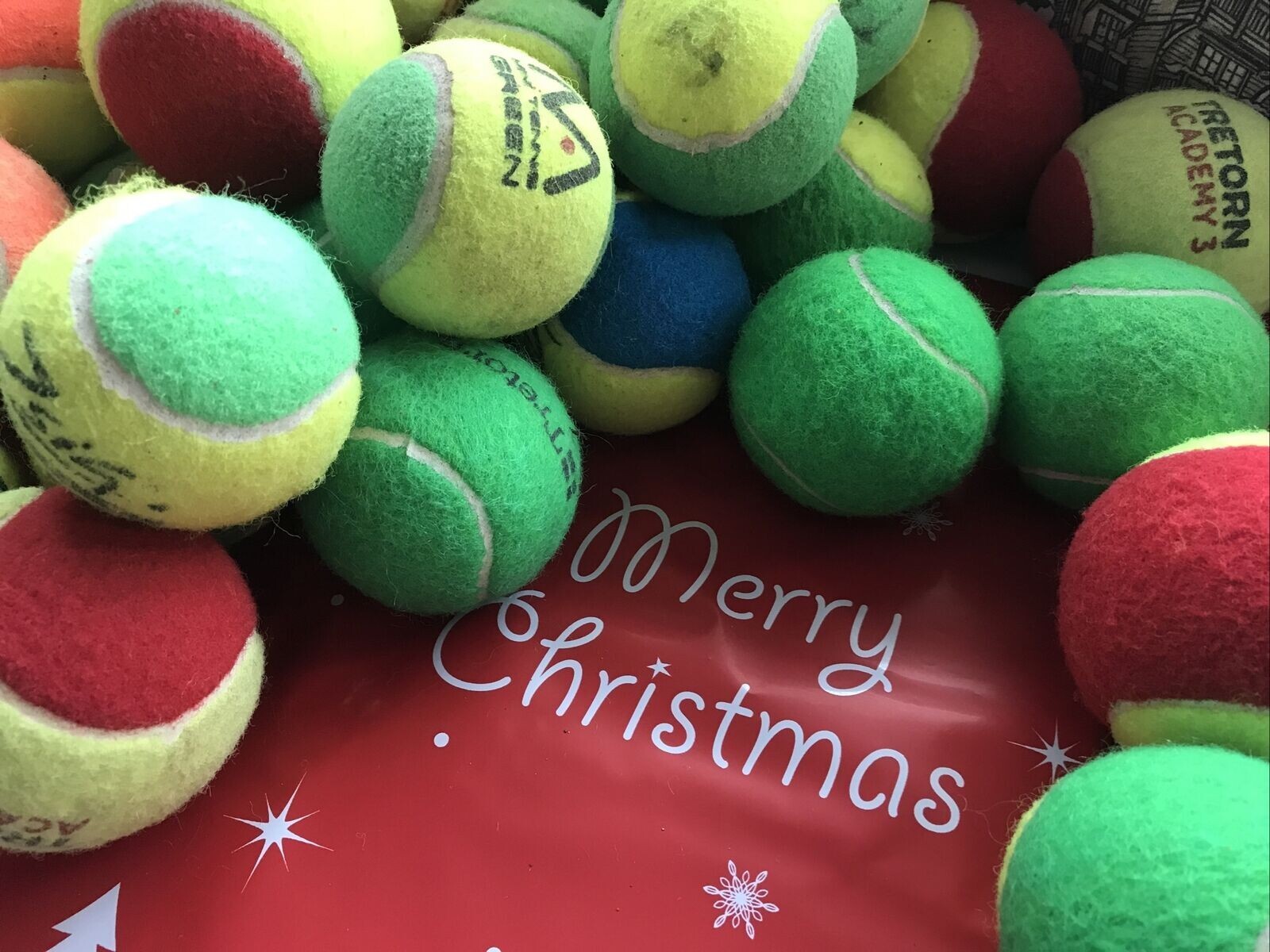 15 Coloured Tennis Balls Red Green Orange Great Condition for Dogs