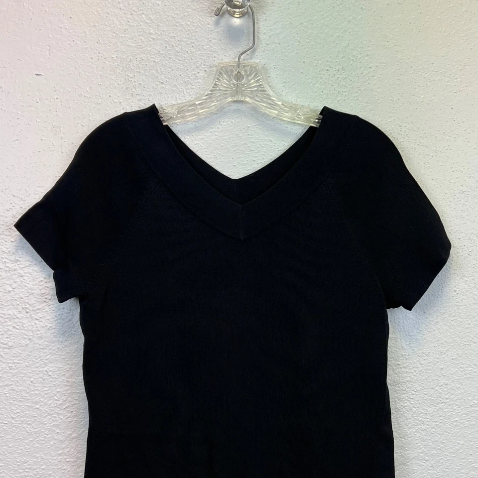 EP Pro Women's Black V Neck Ribbed Short Sleeve Tennis/Golf Top Size Medium - Image 3 of 4